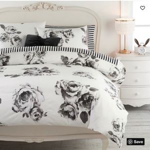 The Emily & Meritt Bed of Roses Duvet Cover